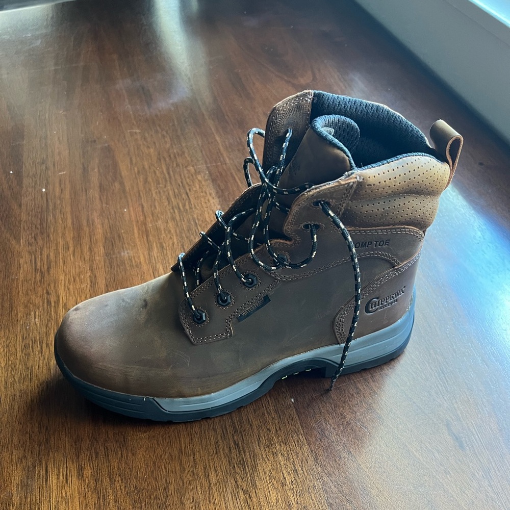 Men’s brand new Chippewa Boots size 11.5